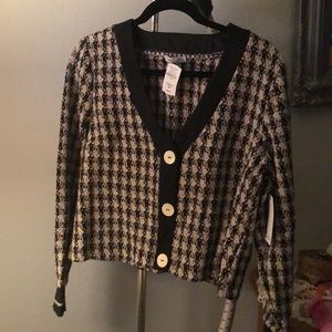 Neiman Marcus- Dex- tan & black sweater, 3 buttons